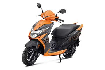 Honda Dio: नवरात्रि 2024 में होंडा सेल ऑफर में करें अपने सपनों को पूरा और घर लाए ये स्टाइलिश और दमदार स्कूटर की पूरी जानकारी, कीमत और फीचर्स